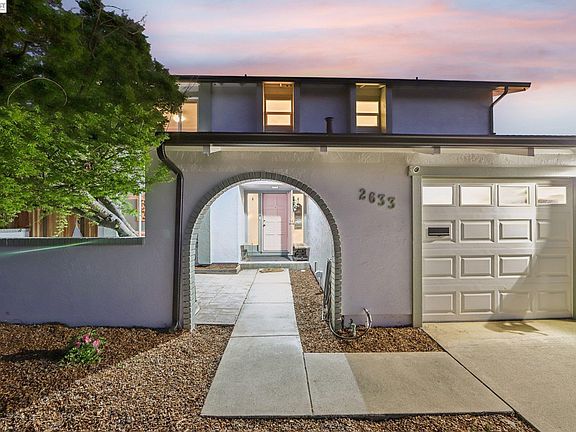 3rd image of 2633 Regent Rd