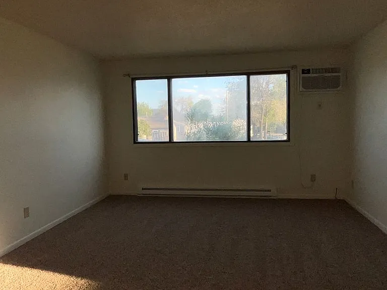 3010 W Omaha St — Photo 6