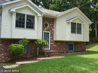 10401 Forest Hill Ct, Fredericksburg, VA 22408