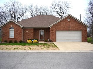 132 Kendall Dr, Danville, KY 40422