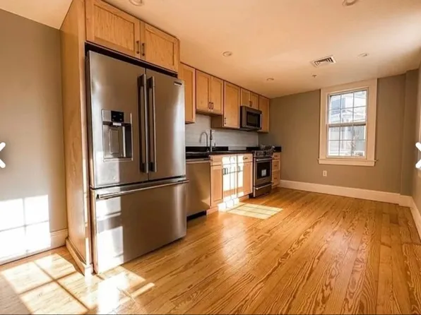 393 Essex St Floor 3, Salem, MA 01970