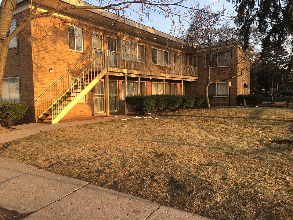 1st image of 16247 Schoolcraft St APT 7