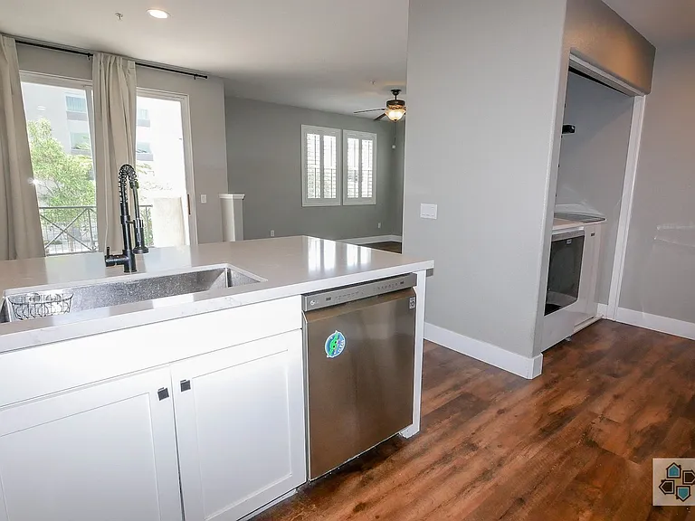 8744 Concourse Ct — Photo 18