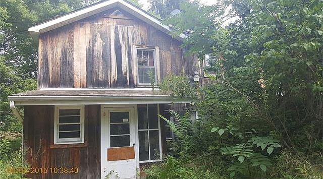 1st image of 152 Old Quaker Ln