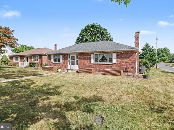 7050 Jefferson St, Harrisburg, PA 17111