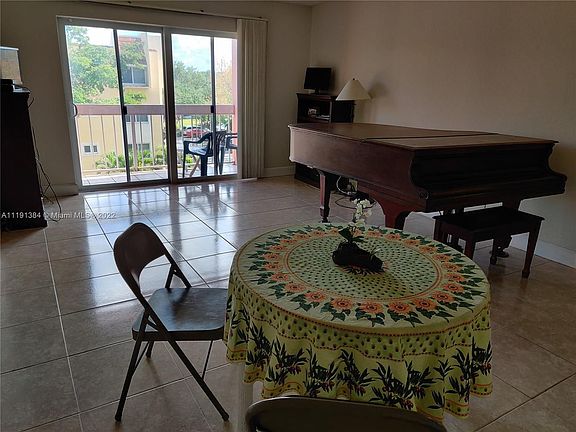4th image of 7732 Camino Real #418