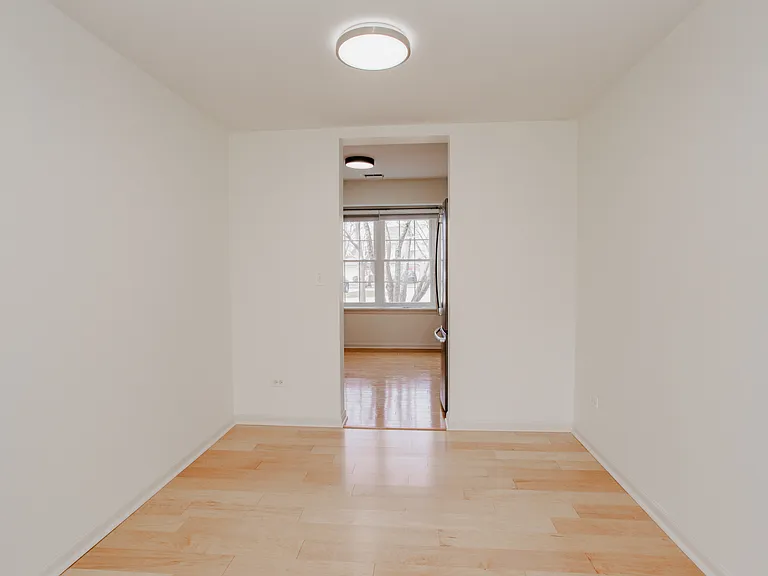 1217 N Village Dr — Photo 16