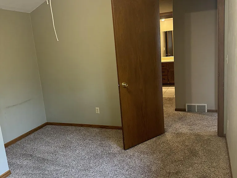 8 Continental Ct — Photo 9