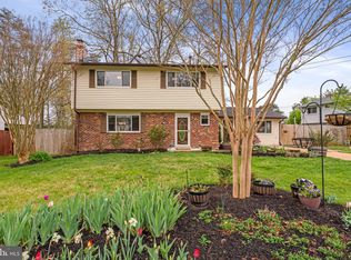 8811 Kenilworth Dr, Springfield, VA 22151