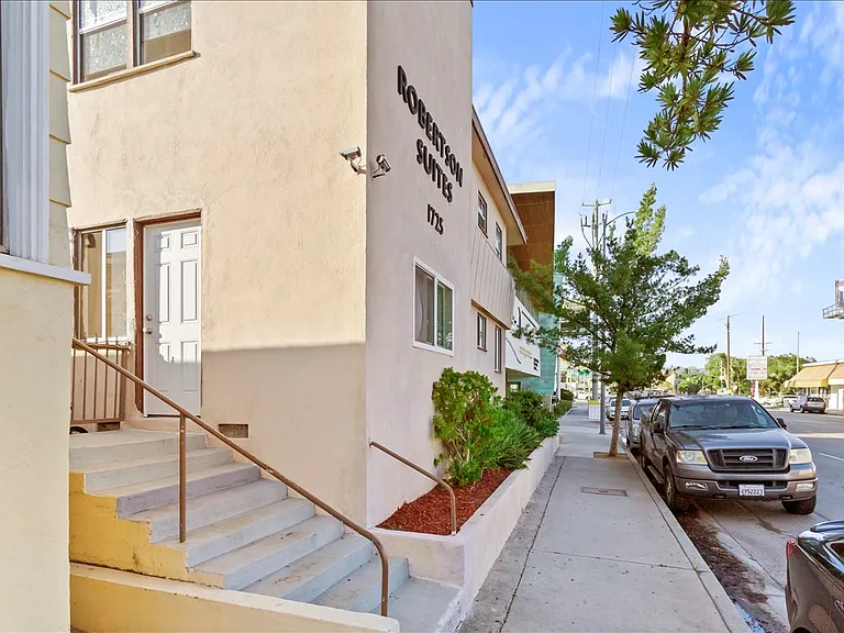 1725 S Robertson Blvd #8 — Photo 18