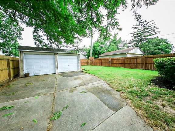 4th image of 5713 Delora Ave