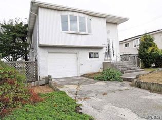 3401 Parkway Dr, Baldwin, NY 11510