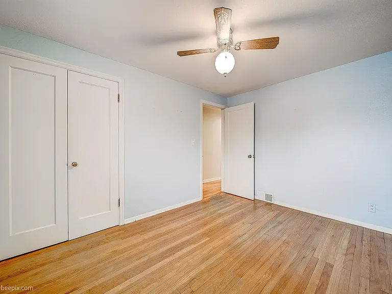 4524 N King Ct — Photo 13