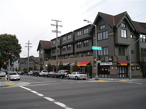 1st image of 350 Broderick St APT 308