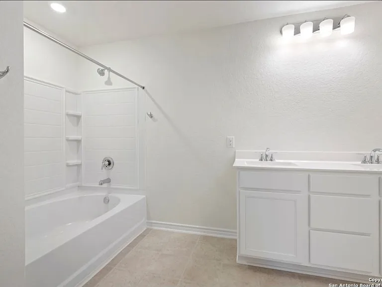 4770 Pico Pico St — Photo 14