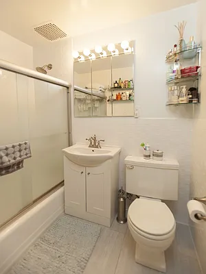 Sold by Sotheby's International Realty | media 4