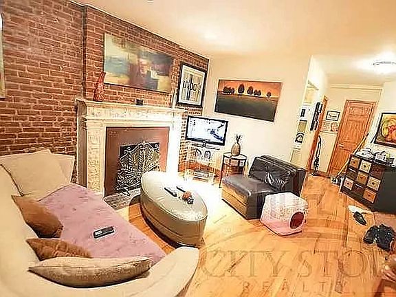 5th image of 306 W 73rd St APT 1
