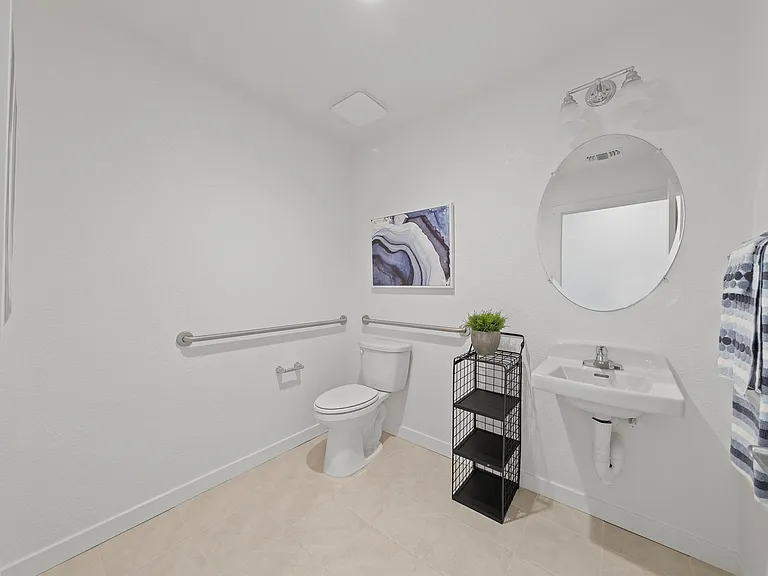 Estaire Luxury Townhomes — Photo 5