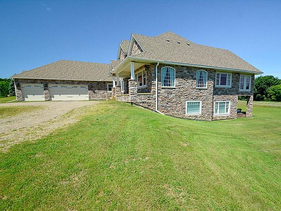 2nd image of 12721 Riverview Trl