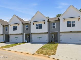 1661 Lateglow Way, Knoxville, TN 37931