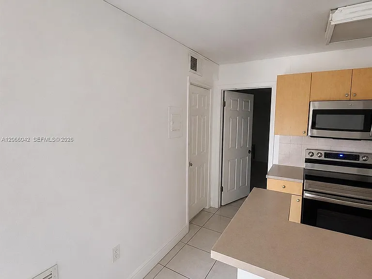 7151 Miami Lakes Dr #P36 — Photo 9
