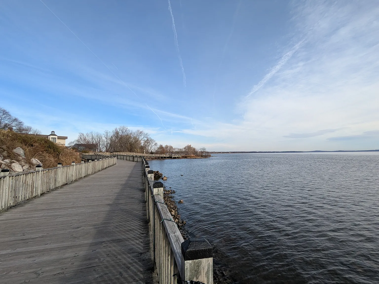 2 bed, 820 sqft, $1,800 — Photo 1