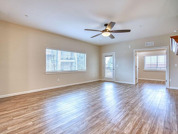 4th image of 2417 Calais Dr #19-D