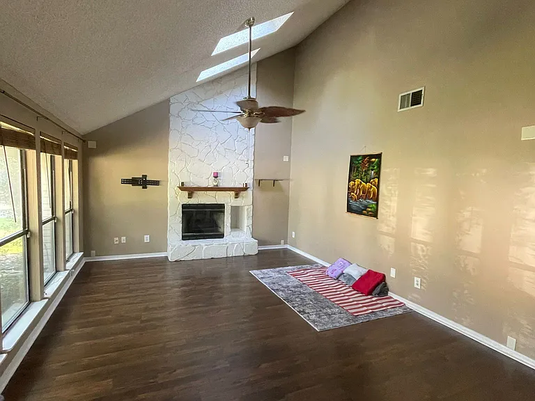 8151 Loch Lomond Ln — Photo 7