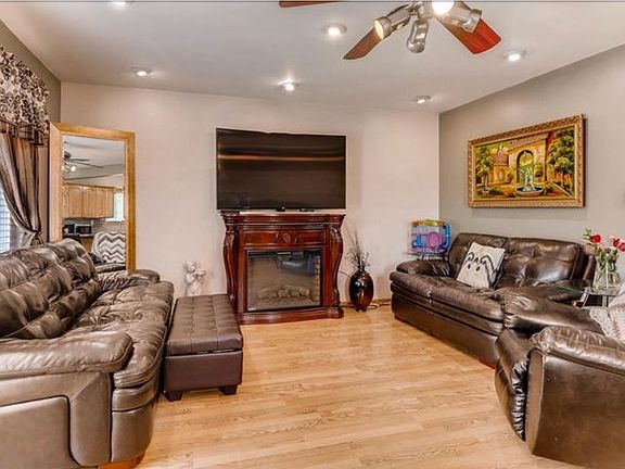 2nd image of 2716 W 99th St