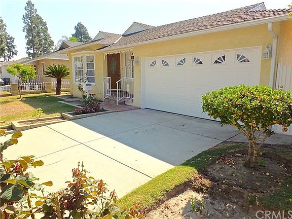 3rd image of 6020 Del Amo Blvd