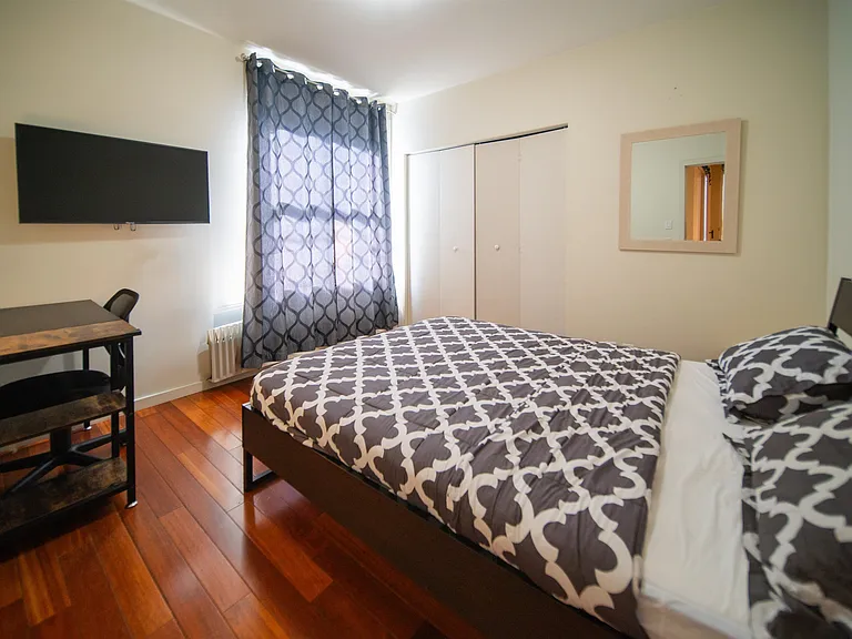 440 Richards St #203 — Photo 8