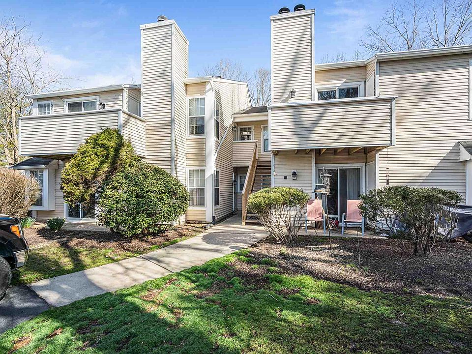 1st image of 80 Pheasant Meadow Dr #80