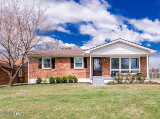 6005 Rocky Mountain Dr, Louisville, KY 40219