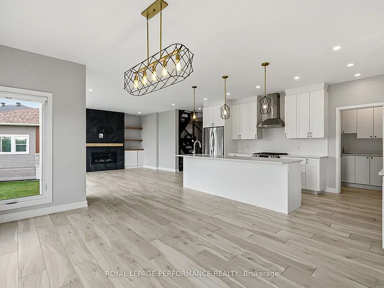 504 Barrage St — Photo 12