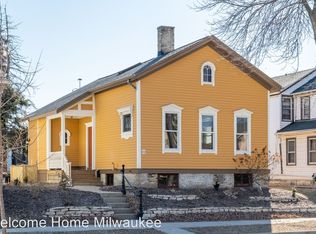 713 W Bruce St, Milwaukee, WI 53204