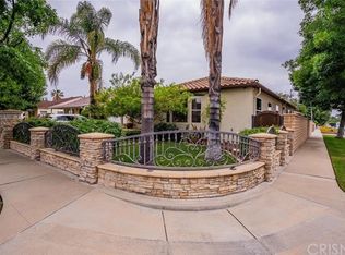 5004 Newcastle Ave, Encino, CA 91316