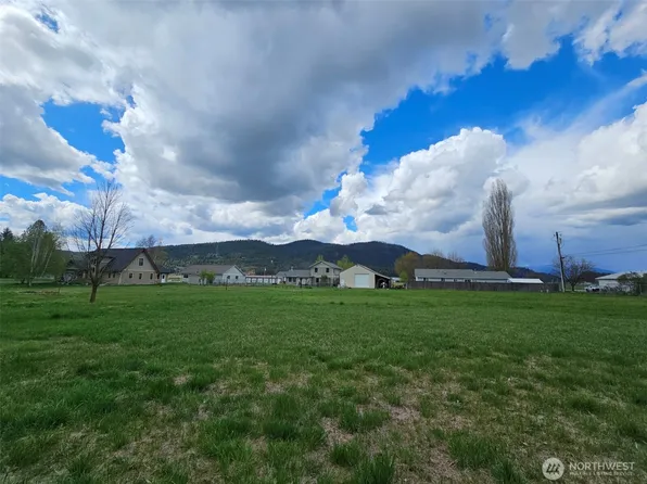1128 W King Avenue, Chewelah, WA 99109