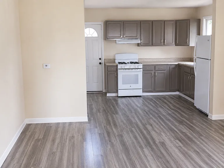 1445 Wamajo Dr — Photo 14