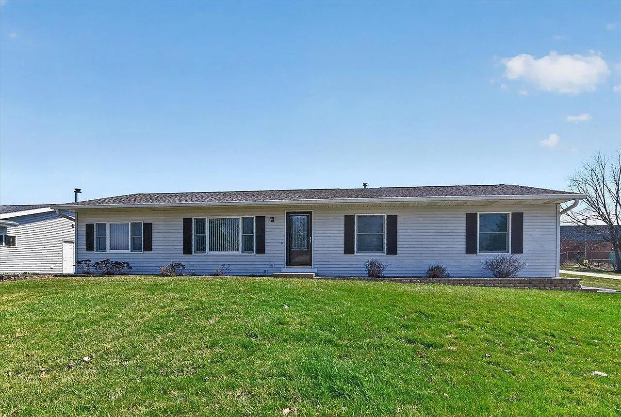 6776 Dawn Drive photo 1
