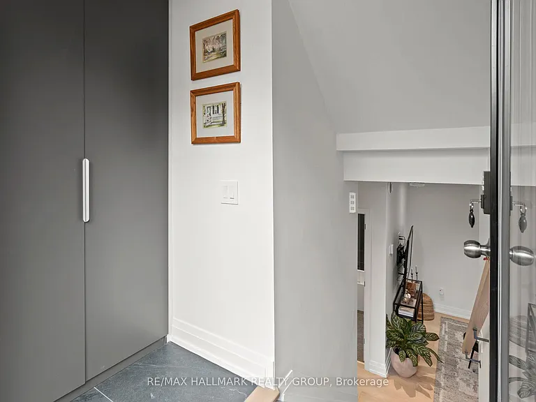 130 Glenora St #2B — Photo 4