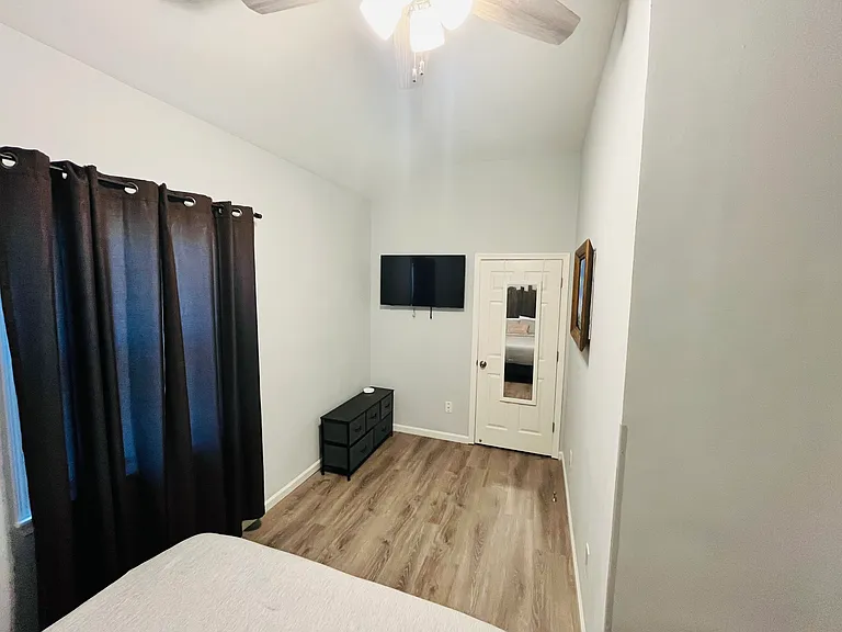 214 Buckroe Ave #C — Photo 11