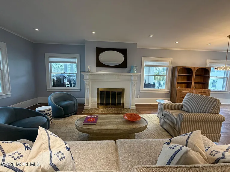125 Cedar Ave — Photo 7