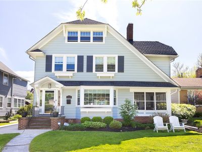 1269 Overlook Rd, Lakewood, OH, 44107