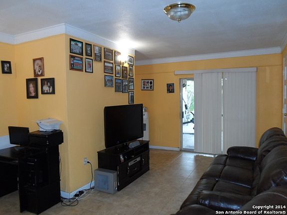 3rd image of 314 E Formosa Blvd
