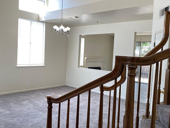 4th image of 32215 Samantha Ct