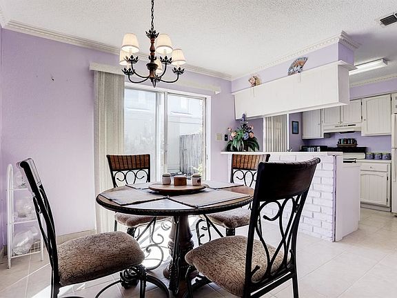 3rd image of 1 San Jacinto Dr #11