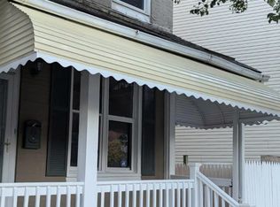 745 N 8th St, Reading, PA 19604