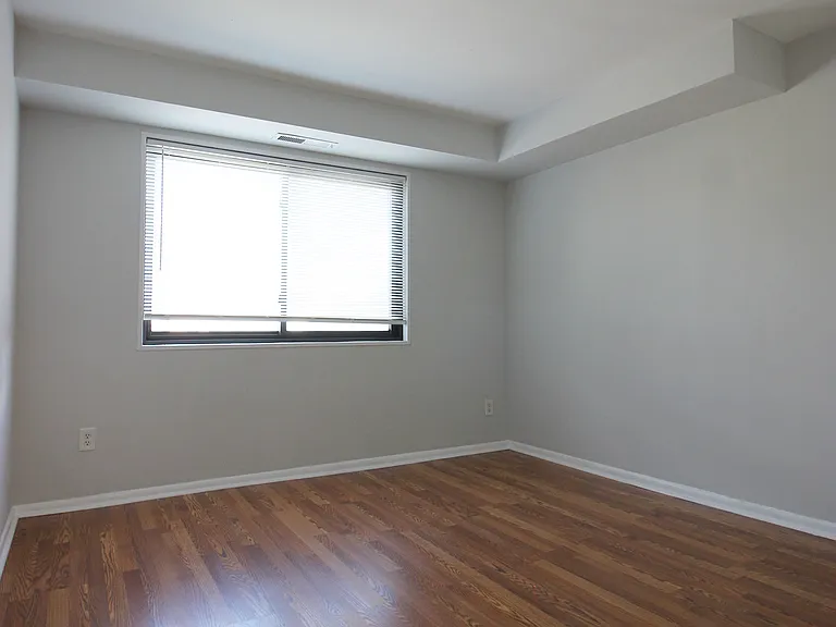 1931 N Cleveland St #306 — Photo 11