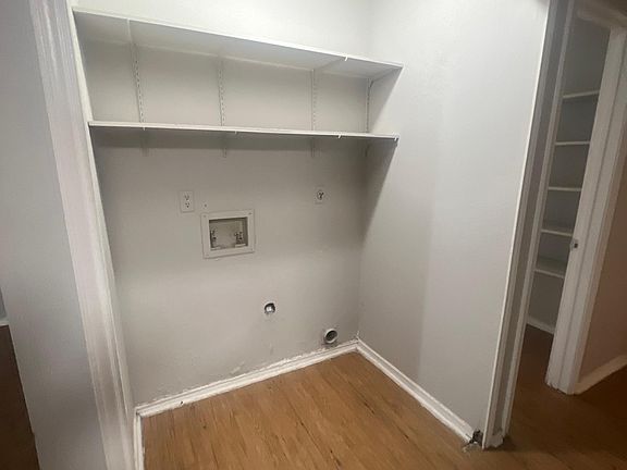 3rd image of 3707 Bremen St APT 7