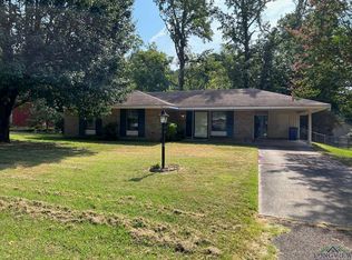 304 Warren Dr, Marshall, TX 75672